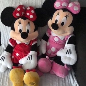 Disney Store Minnie Mouse 15” Plush — SOLD